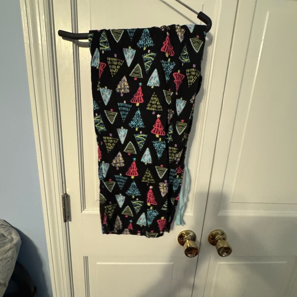 Sleep Chic Fleece Pajama Pants – Christmas Tree Print (M) Tree Patterned Pants